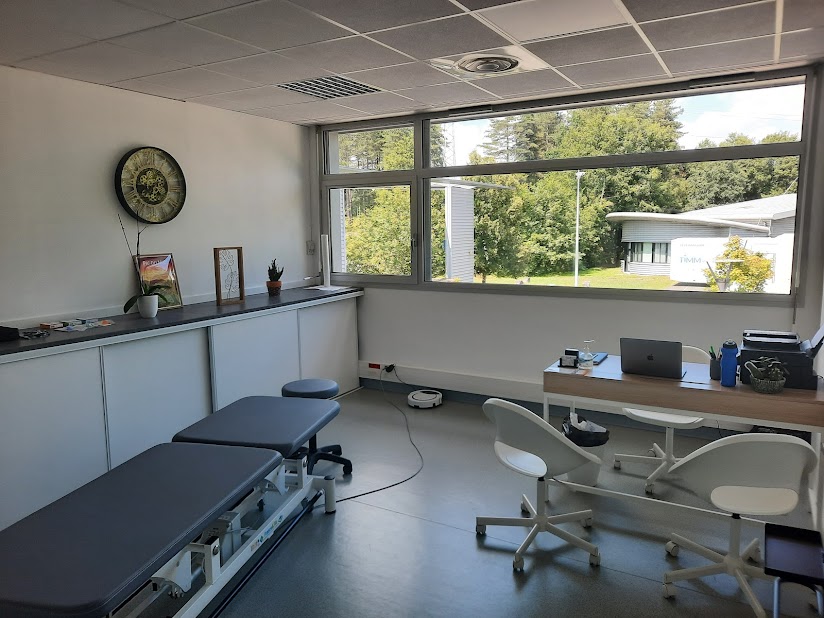 Cabinet de St Laurent de Neste